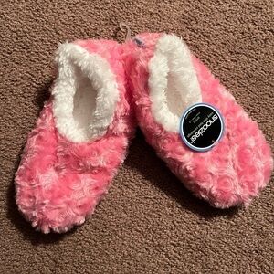 Snoozies- Slippers​​​​​​​​​​